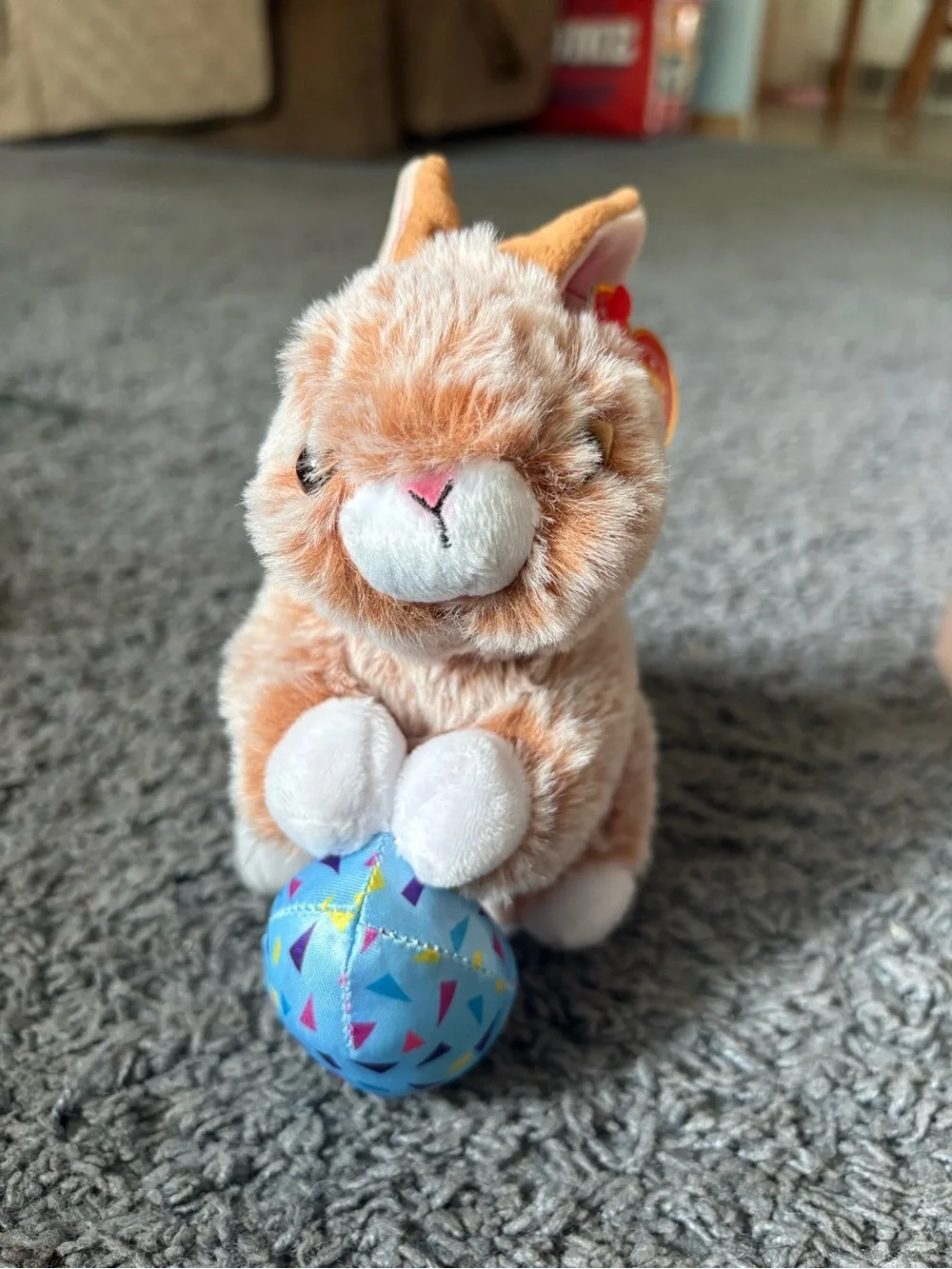 NWT Beanie Babies Rabbit with an Egg Whose Name is Praline